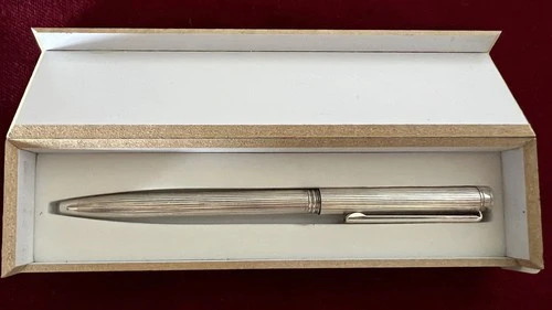 Vintage Solid Silver Fountain Pen Sfera Bass Relief Stripes Italy 9