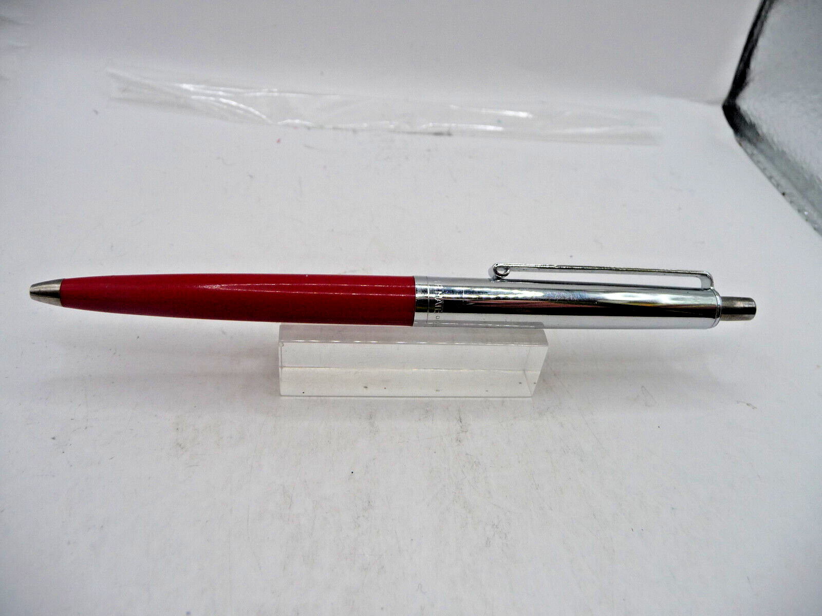 Paper Mate Vintage Double Heart Profile Ball Pen -regular grip–red–Mexico