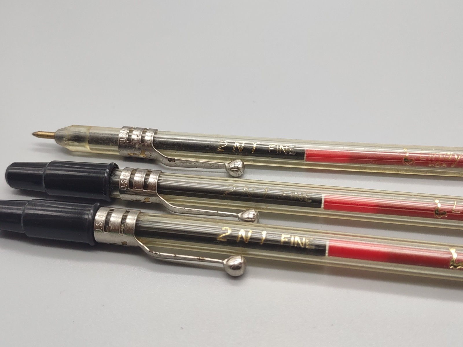 Vintage Lindy 2-in-1 Ballpoint Pen – Double Ended Red & Black Ink – Rare
