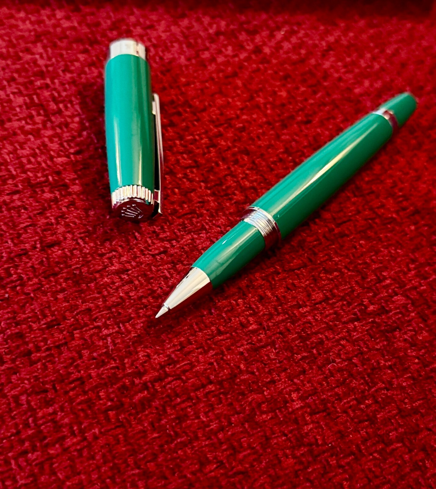 Rolex AD VIP GIFT Emerald Executive Green Rollerball Pen, New In Box, Refillable