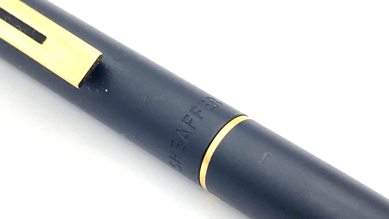 VINTAGE SHEAFFER SLIM TARGA ROLLERBALL PEN IN MATTE BLACK MADE IN UNITED STATES