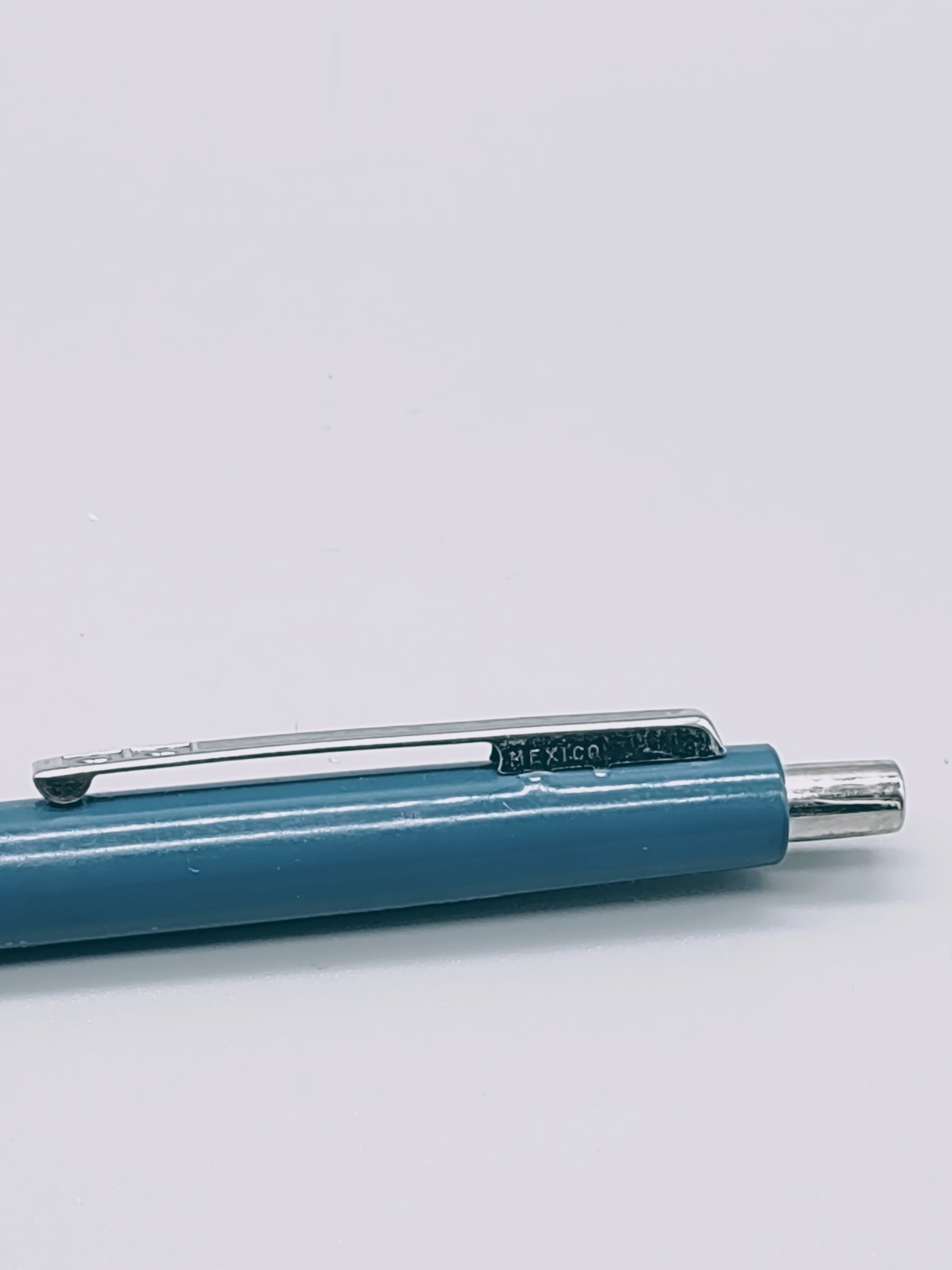 Paper Mate «Clear Grip» Contour Double Hearts Ballpoint Pen. Blue. Vintage