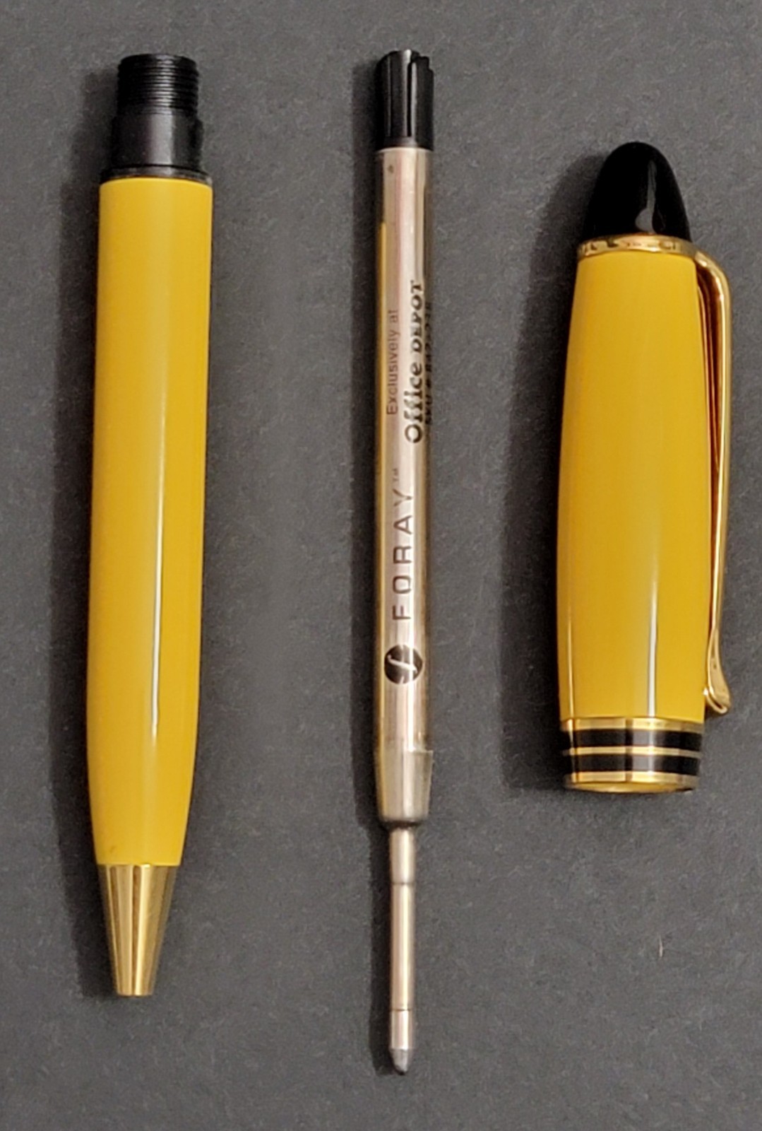 VINTAGE AURORA IPSILON BALLPOINT PEN YELLOW MADE IN ITALY