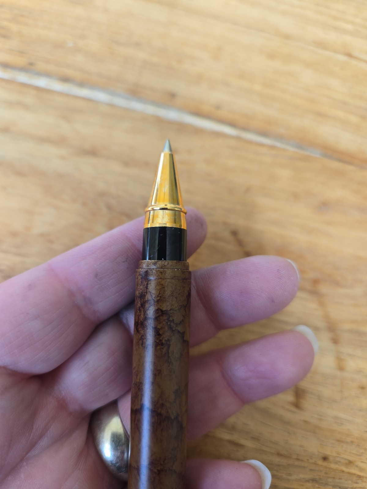 Vintage Cigar Look Pen Brown Heavy Metal Novelty Gold Wrap Ballpoint Black Ink