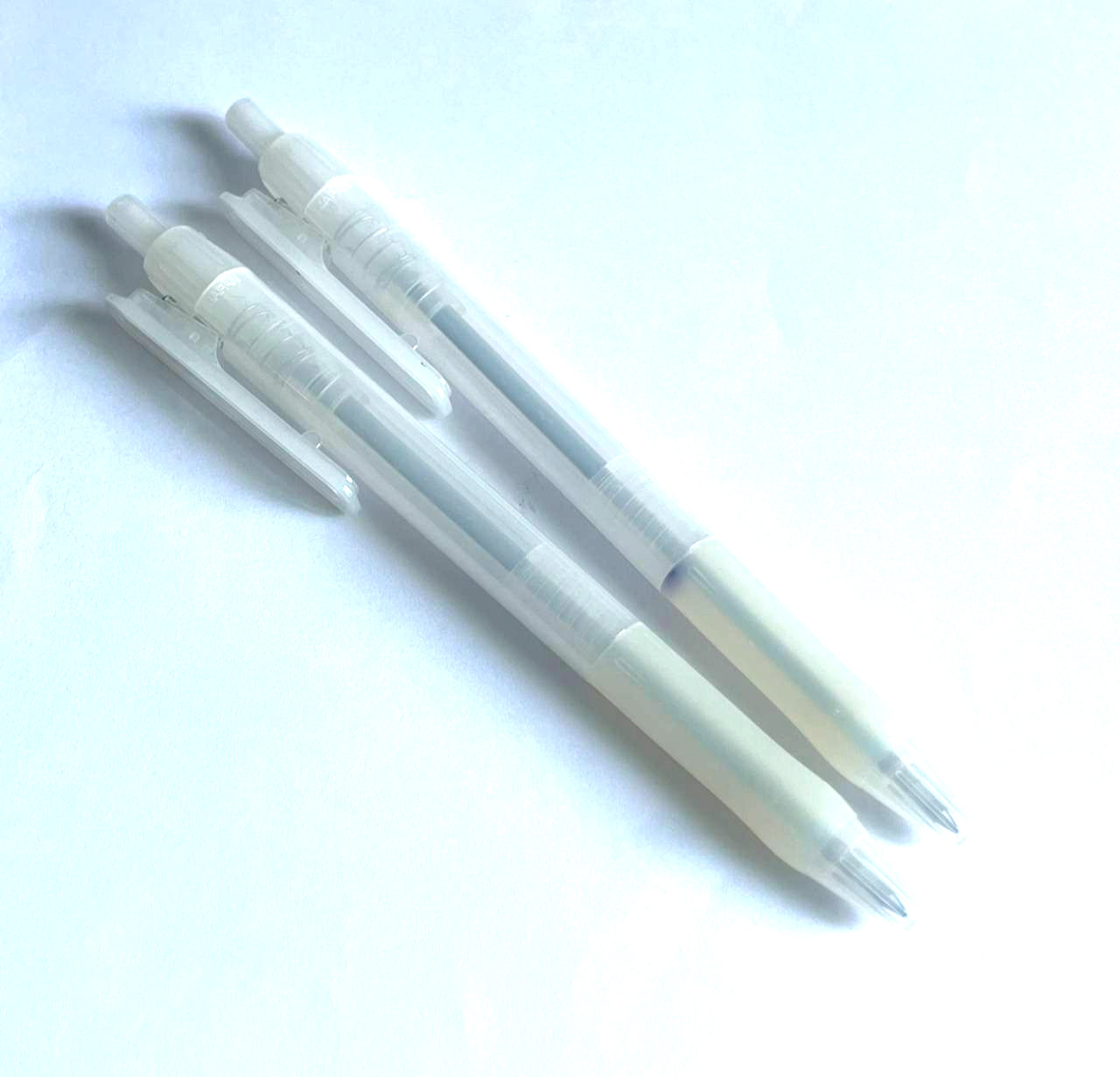 Discontinue product set 2 pcs Muji oil base Ballpoint Pen with clip 0.7mm