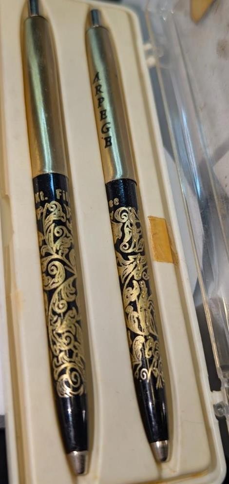 Vintage 1970s Arpege No.5 14KT Gold Filigree Perfumed Writing Pen Set Case