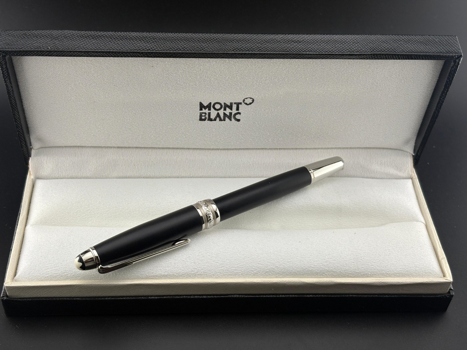 Montblanc Meisterstück Black Rollerball Pen Platinum Trim Gift Box Included