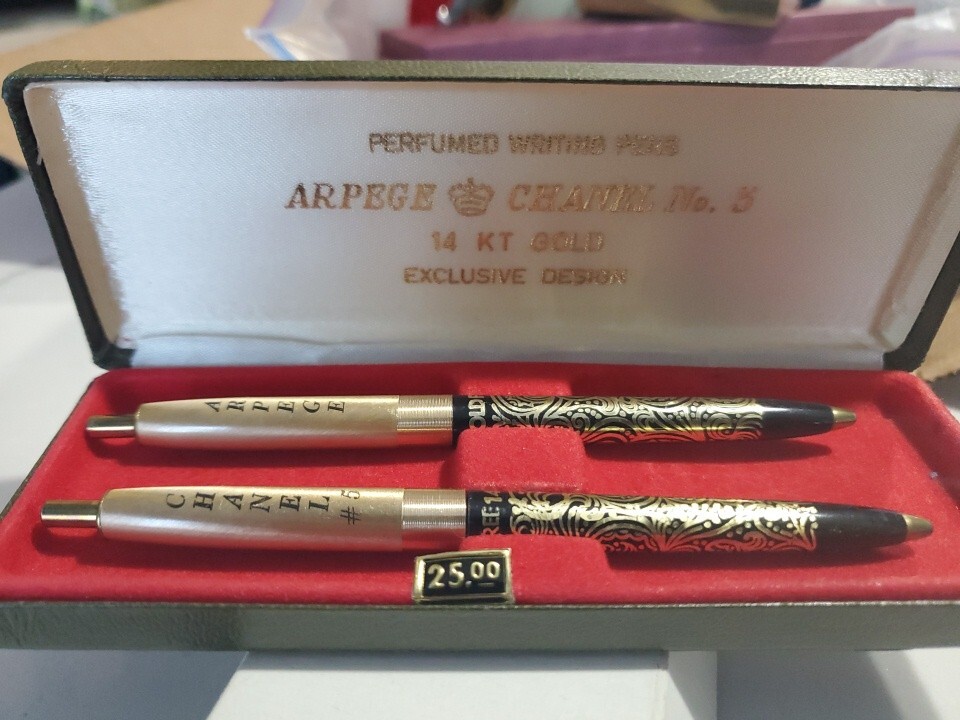 Vintage Arpege Channel No.5 14k Gold Collection Perfumed Writing Pens (C5)