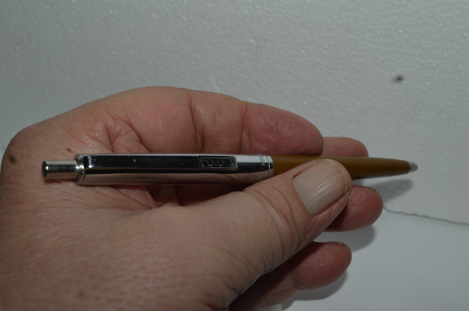PAPER MATE Profile #2 Regular Grip Ballpoint Pen Brown Barrel Made In USA 1990s