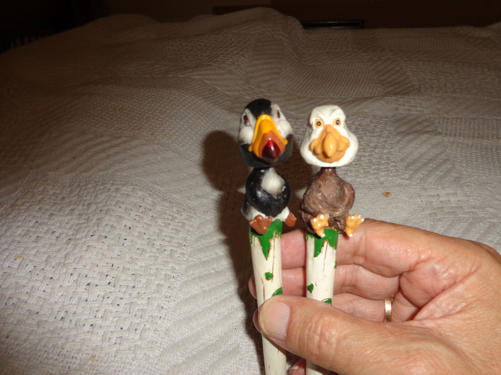 lot of 2 alaska souvenirs writing pens not working just collectable