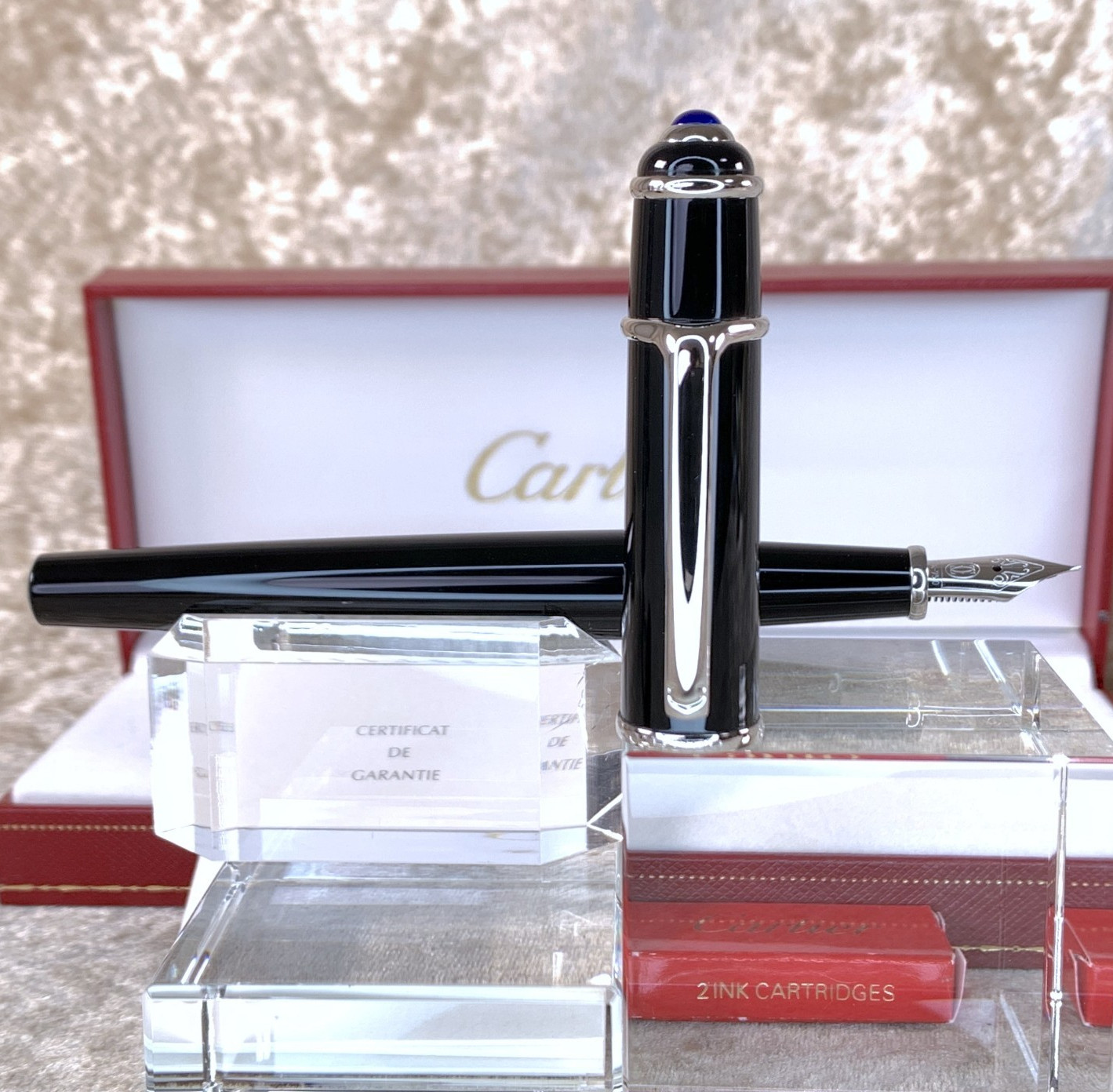 Cartier Fountain Pen Diabolo Black Resin Platinum Finished Details w/Case&Papers