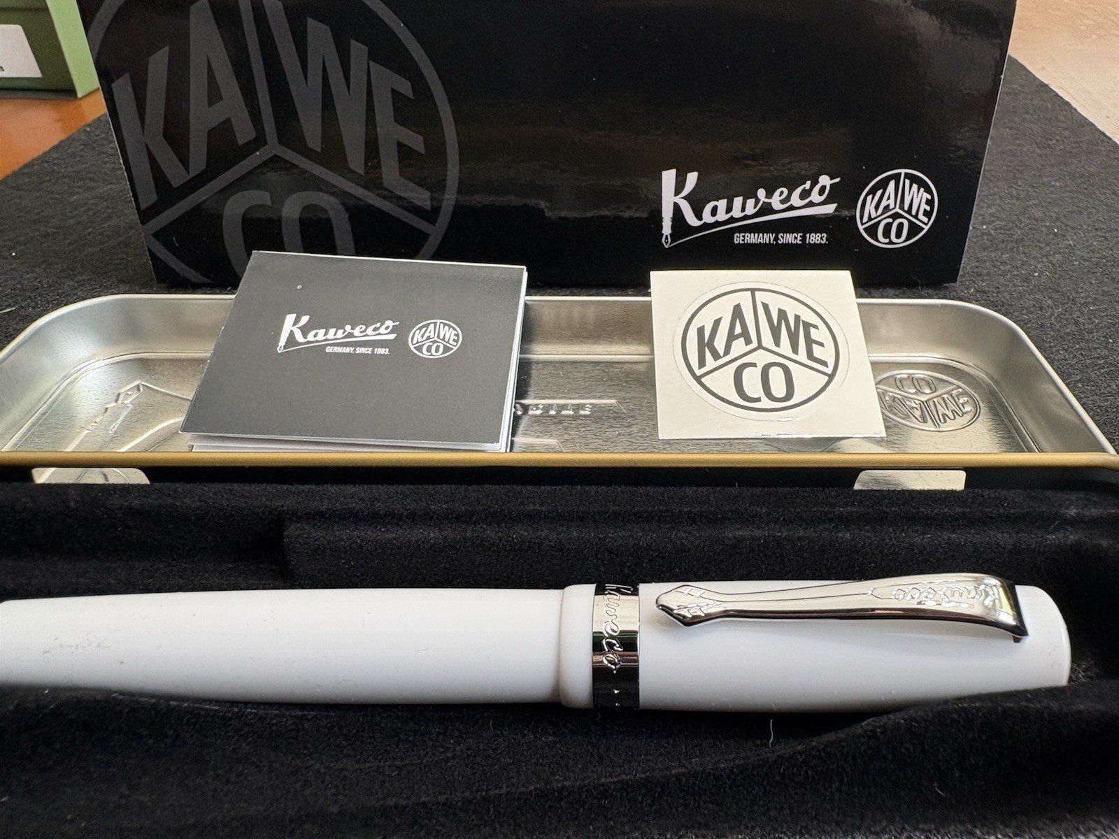Kaweco Student White Ballpoint Pen Chrome Trim 10000171 Metal Tin Box Set