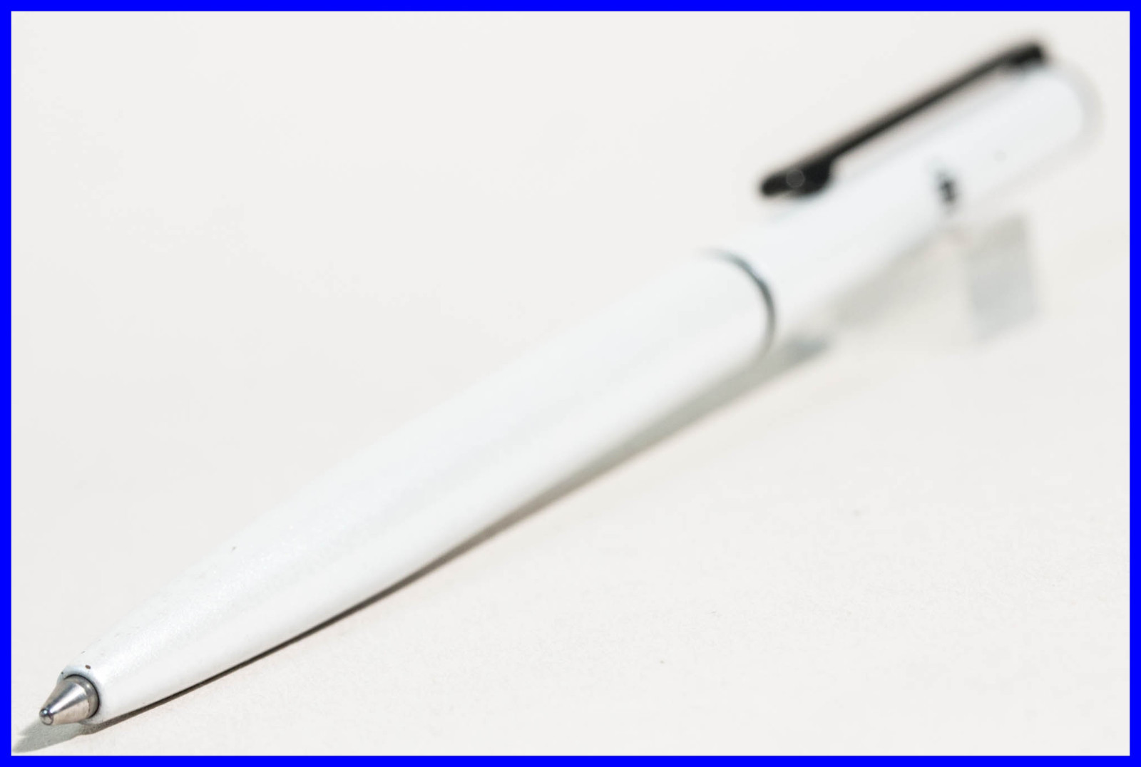 Fend Ballpoint Pen for the Savings Bank around 1980 SILVER & BLACK / Rare 1980’s