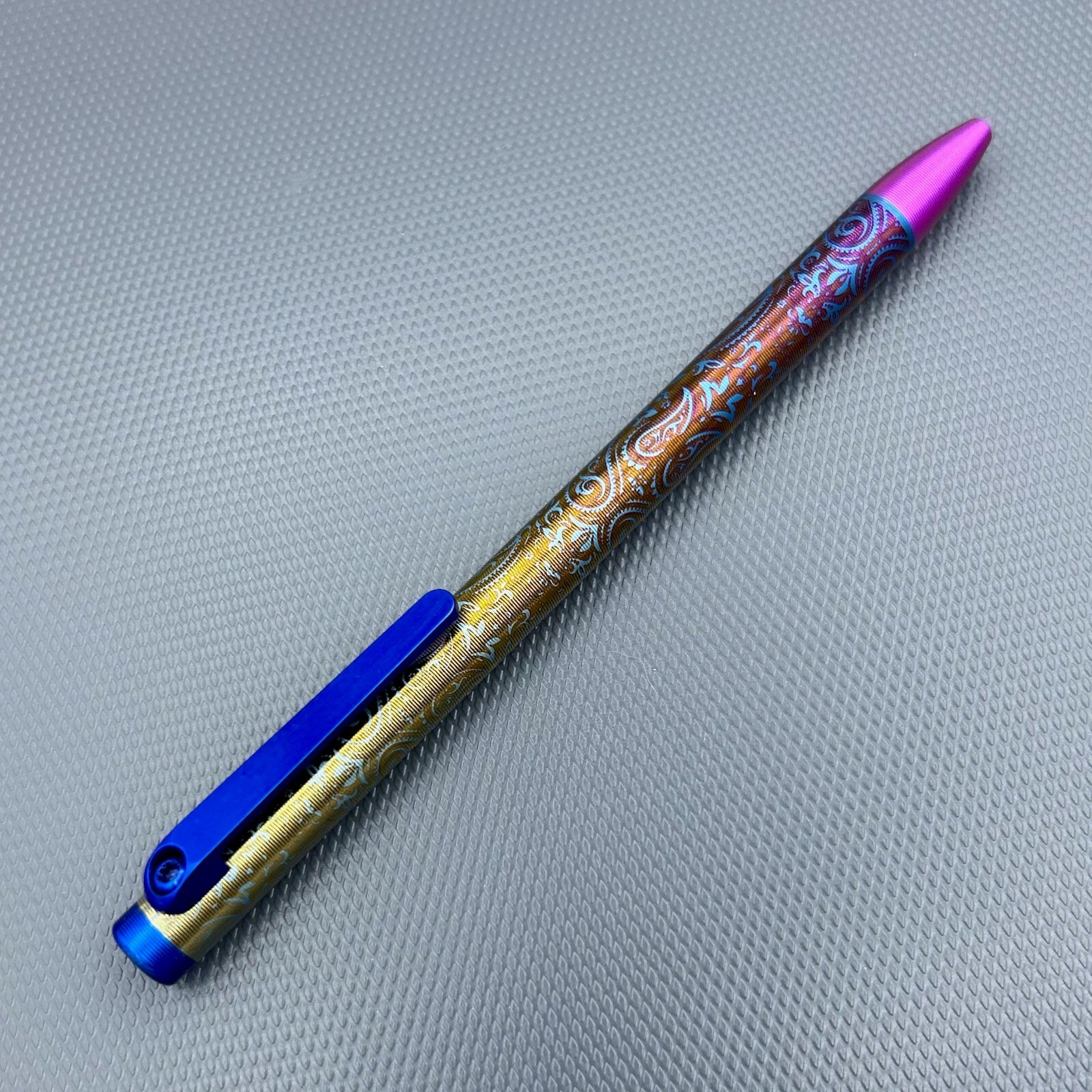 Tactile Turn – Titanium Slim Bolt Action Standard Size Pen Paisley Pn Ano Colors