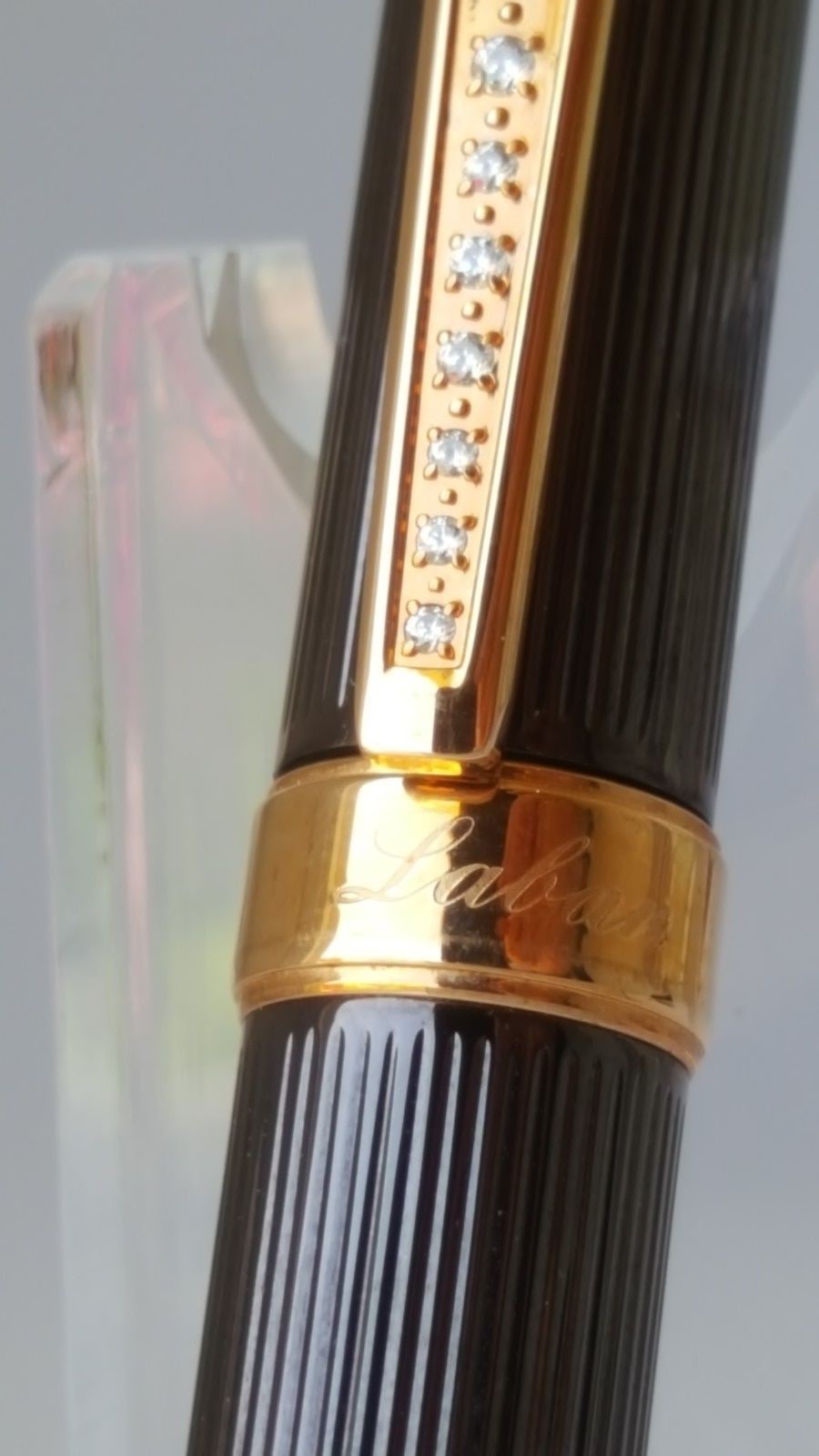 Laban Luxury Ballpoint pen with Swarovski crystals +two refills (black and blue)